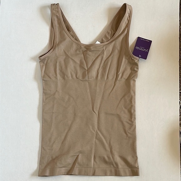Yummie Tank Cami Seamless Shaping Firm Control Shaper Scoop Stretch Compression - Picture 1 of 10